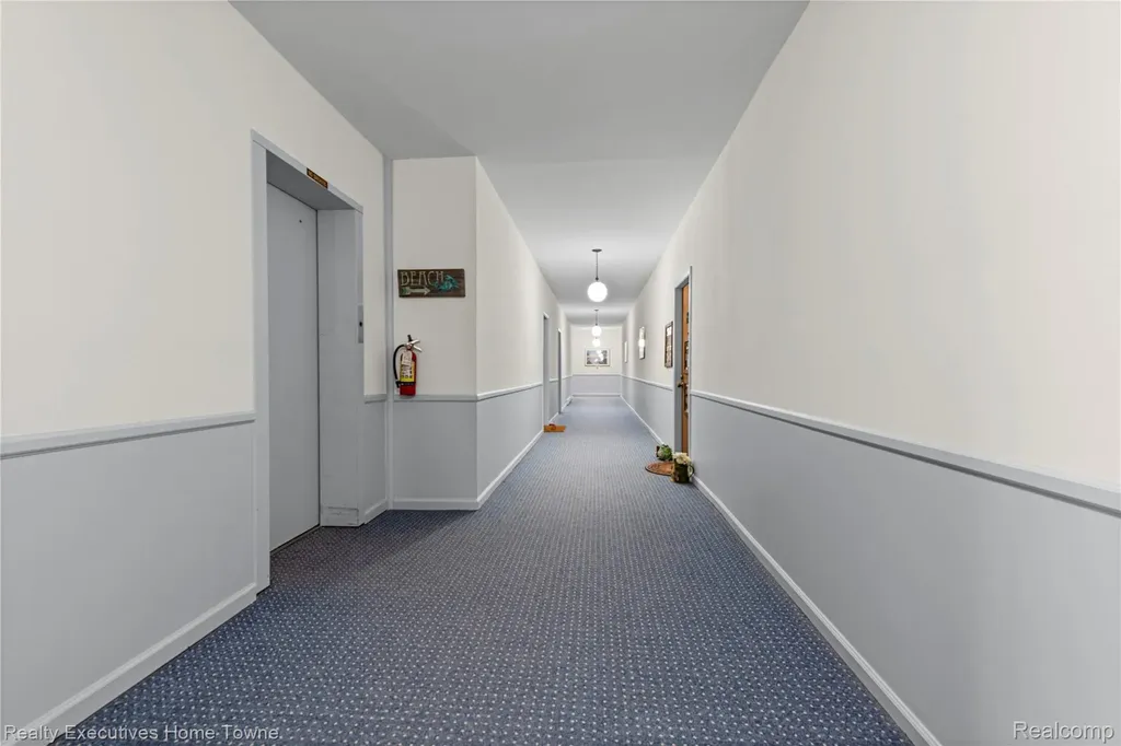 4500 Lakeshore Road Fort Gratiot Charter Township MI 48059