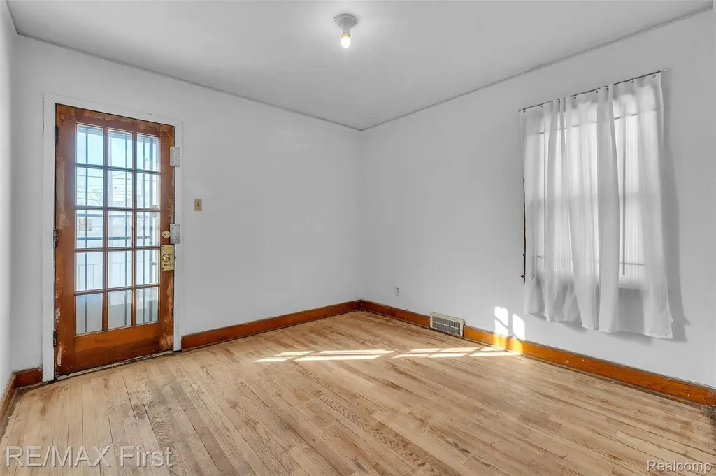 13991 Whitcomb Street Detroit City MI 48227