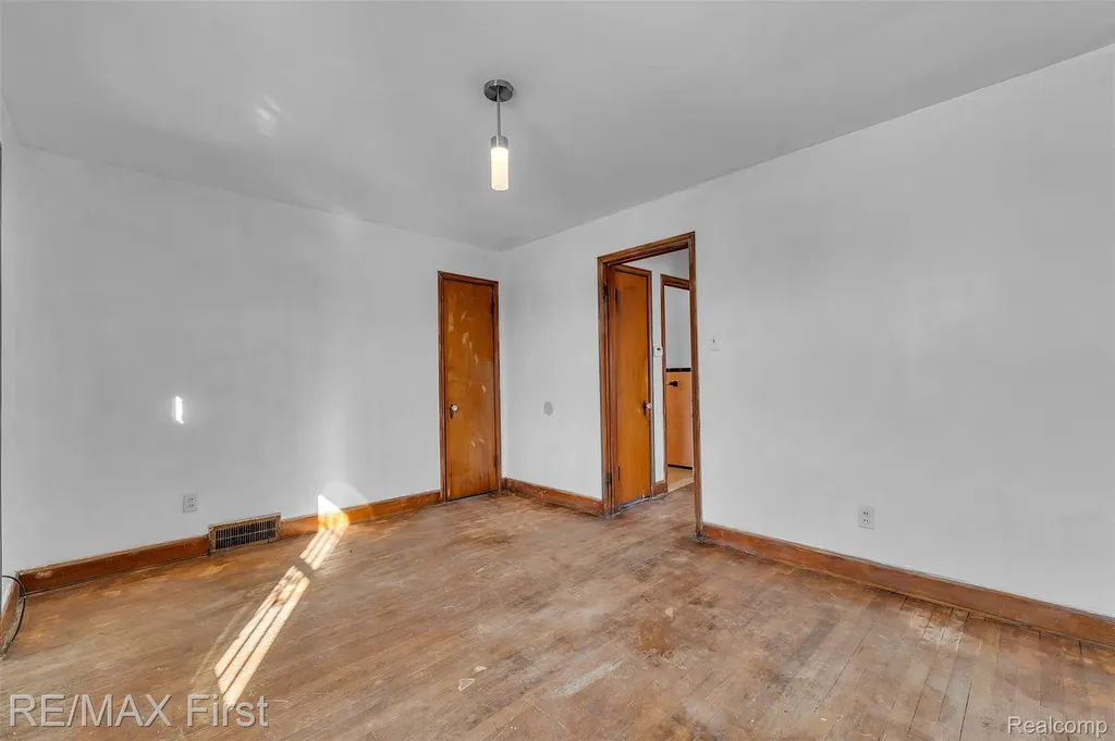13991 Whitcomb Street Detroit City MI 48227