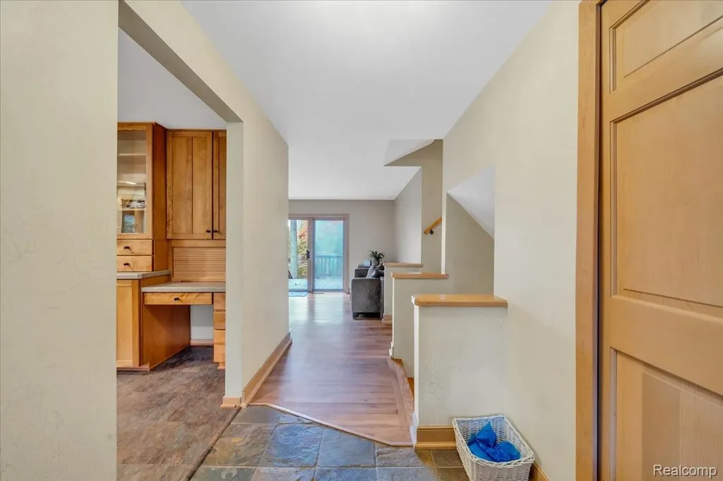 75 Ridgemont Road Oxford Charter Township MI 48370