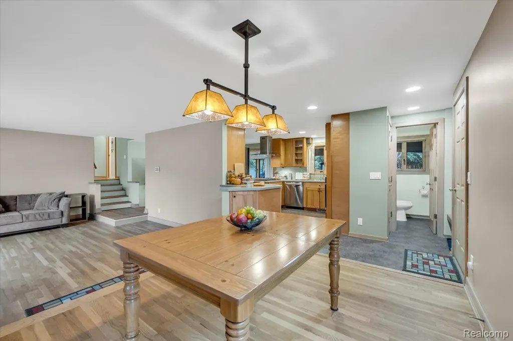 75 Ridgemont Road Oxford Charter Township MI 48370
