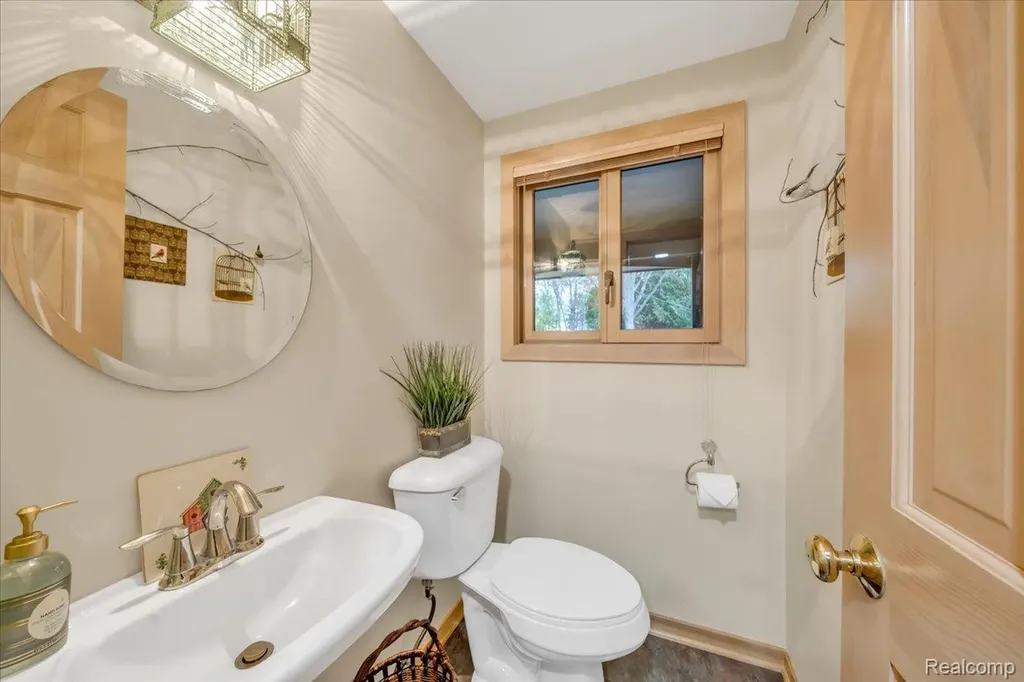 75 Ridgemont Road Oxford Charter Township MI 48370