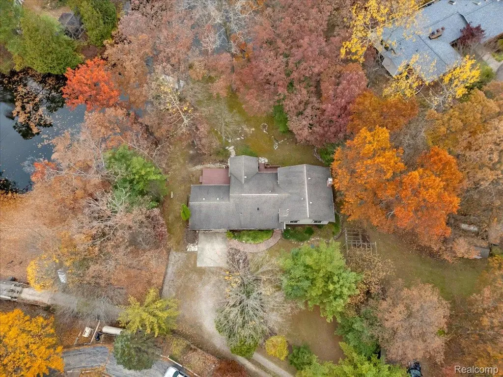 75 Ridgemont Road Oxford Charter Township MI 48370