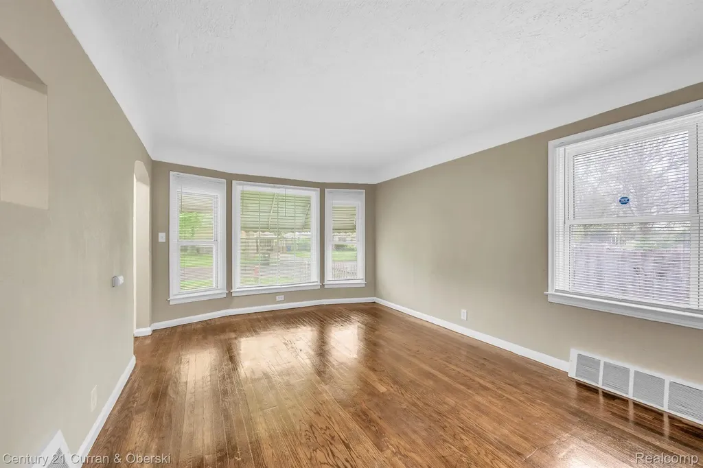 9583 Stahelin Avenue Detroit City MI 48228