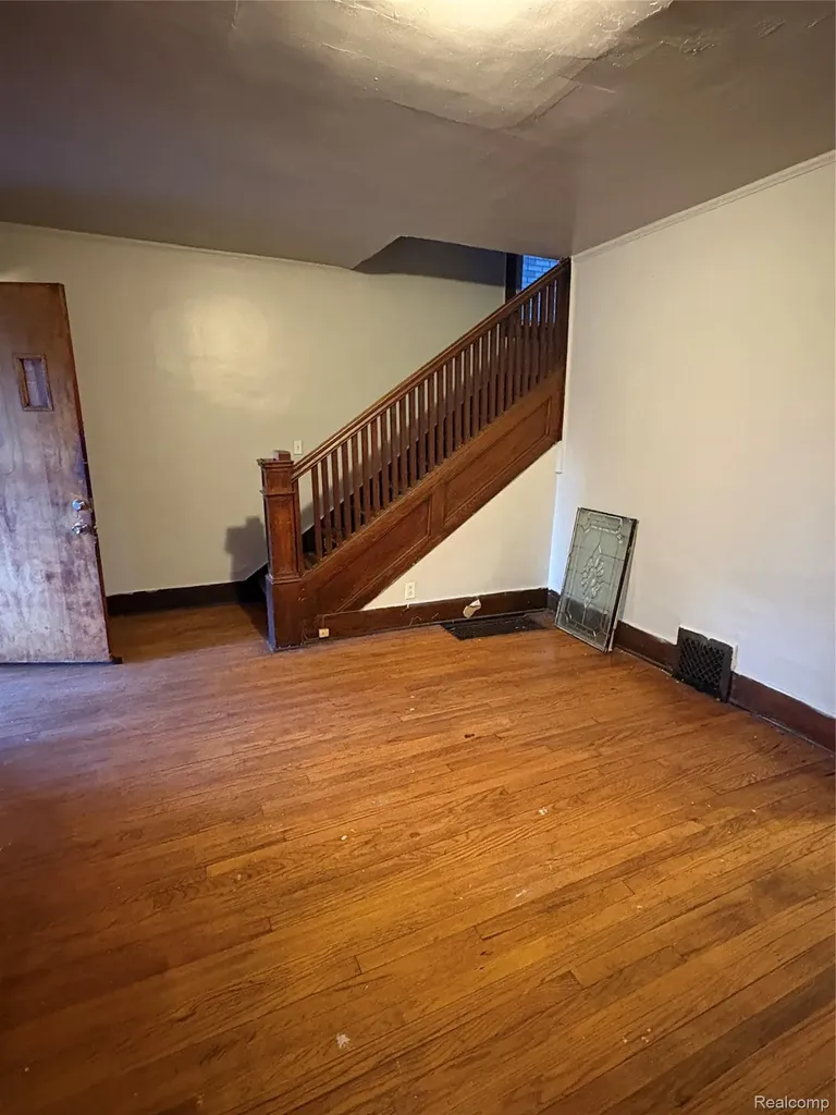 6534 E Firwood Street Detroit City MI 48210