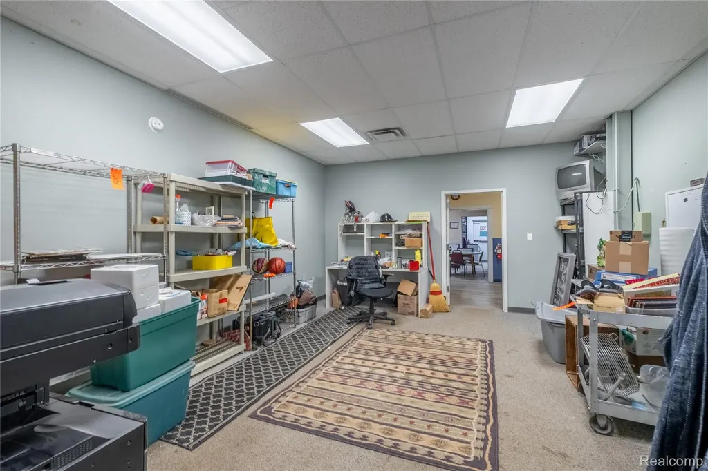 7570 Cooley Lake Road Waterford Charter Township MI 48327