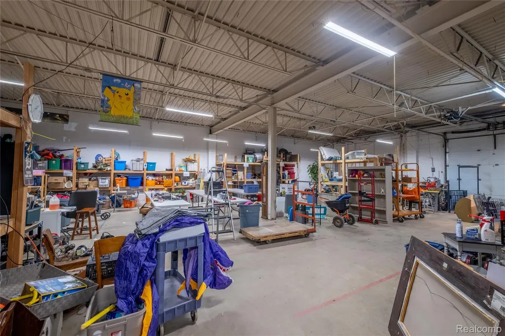 7570 Cooley Lake Road Waterford Charter Township MI 48327