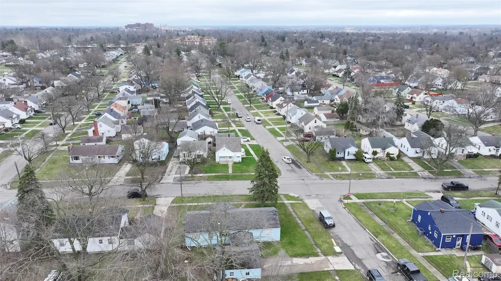 1301 Lavender Avenue Flint City MI 48504