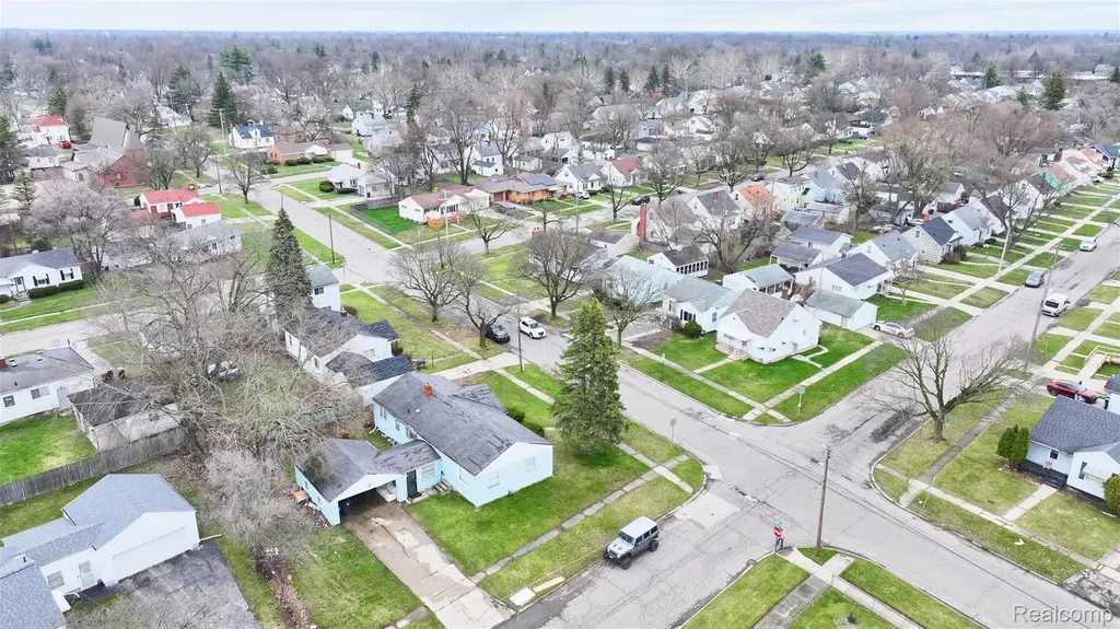 1301 Lavender Avenue Flint City MI 48504