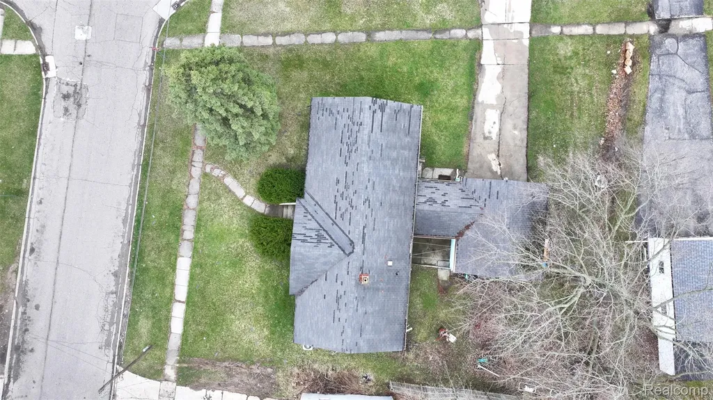 1301 Lavender Avenue Flint City MI 48504
