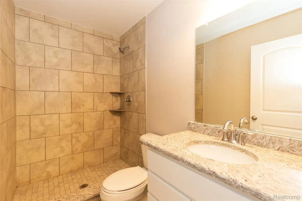 34607 John Bartley Circle Sterling Heights City MI 48310