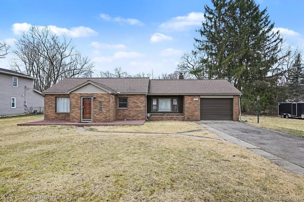 1690 Marylestone Drive West Bloomfield Charter Township MI 48324