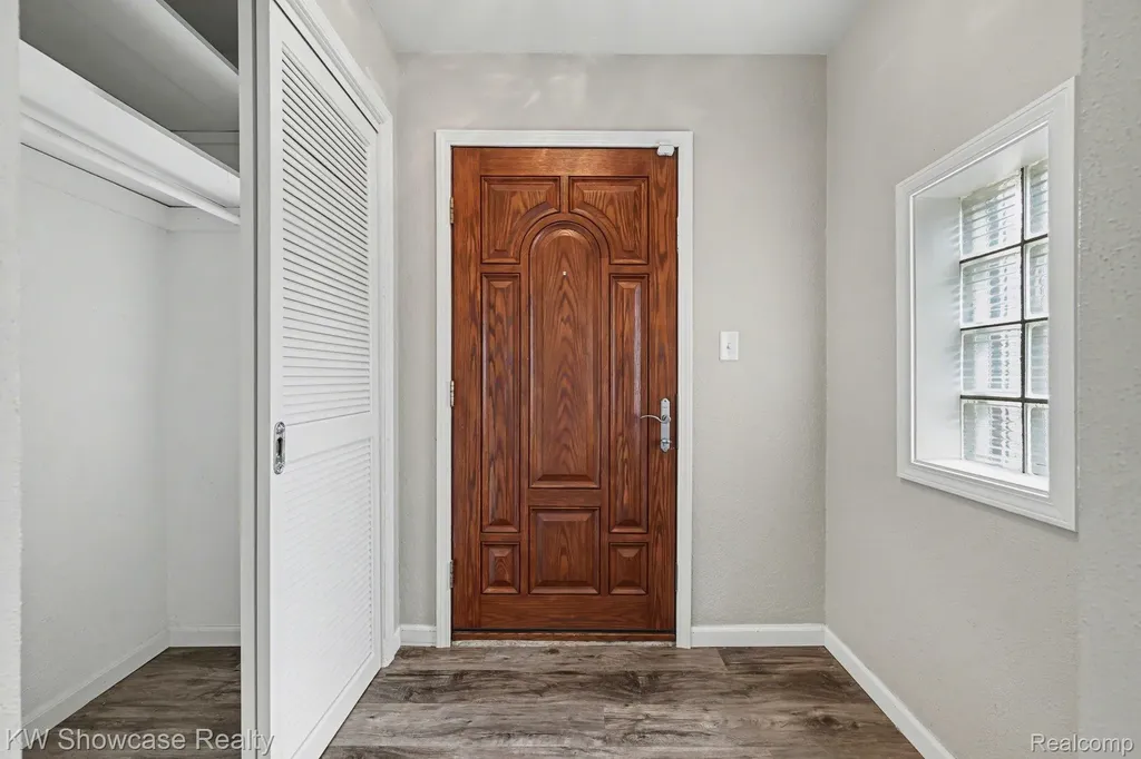 1690 Marylestone Drive West Bloomfield Charter Township MI 48324