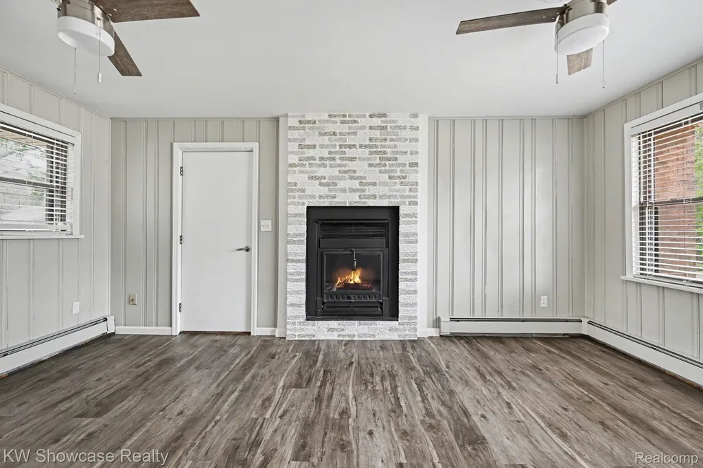 1690 Marylestone Drive West Bloomfield Charter Township MI 48324