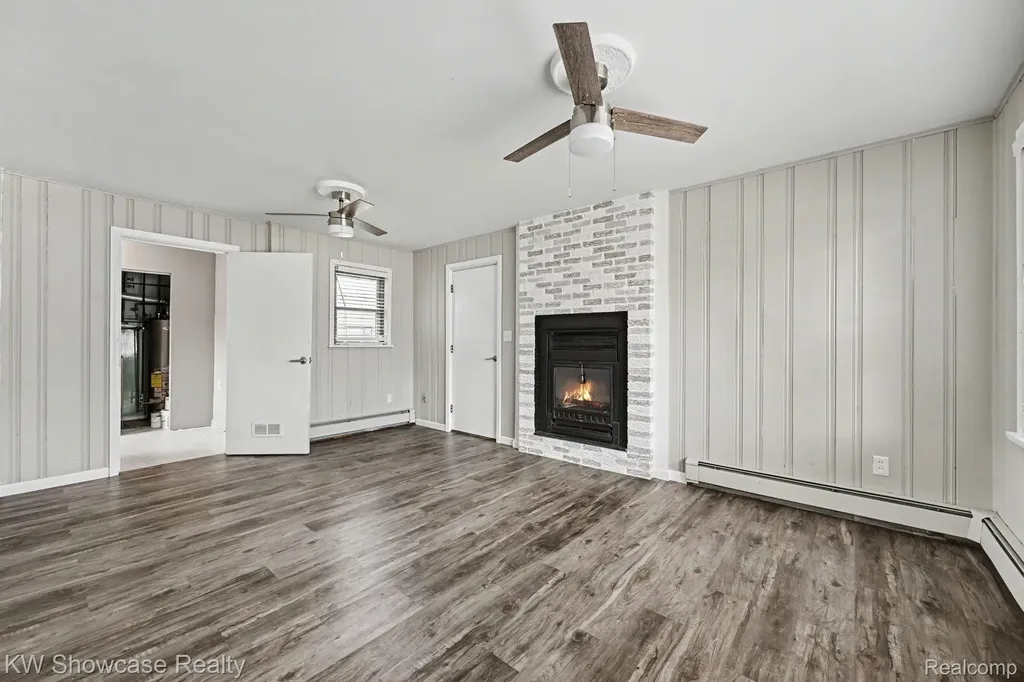 1690 Marylestone Drive West Bloomfield Charter Township MI 48324