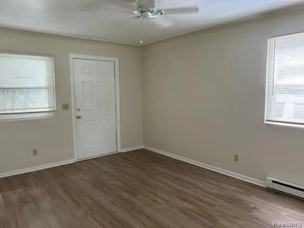 4336 Richalva Court Waterford Charter Township MI 48329