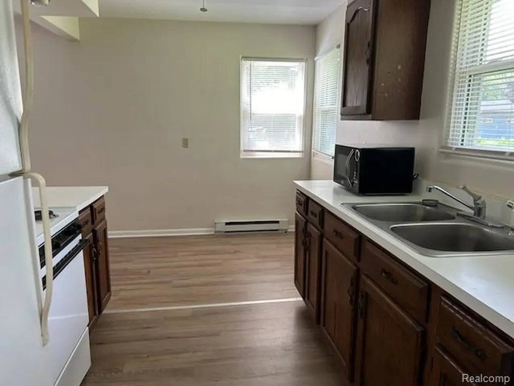 4336 Richalva Court Waterford Charter Township MI 48329