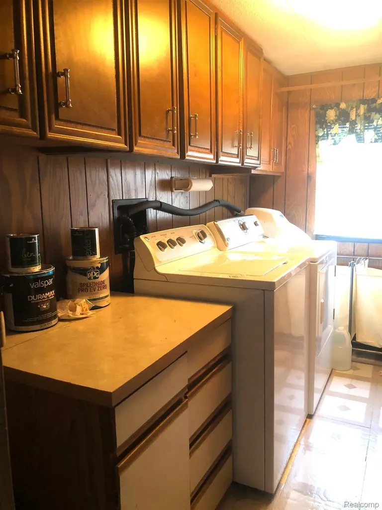 161 Spruce Drive Jonesville City MI 49250