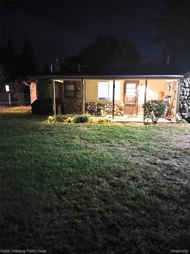 3145 Krafft Road Fort Gratiot Charter Township MI 48059