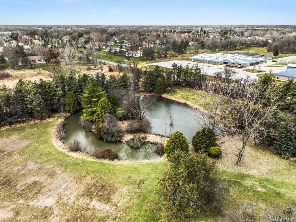 4385 Warwick Circle Drive Grand Blanc Charter Township MI 48439