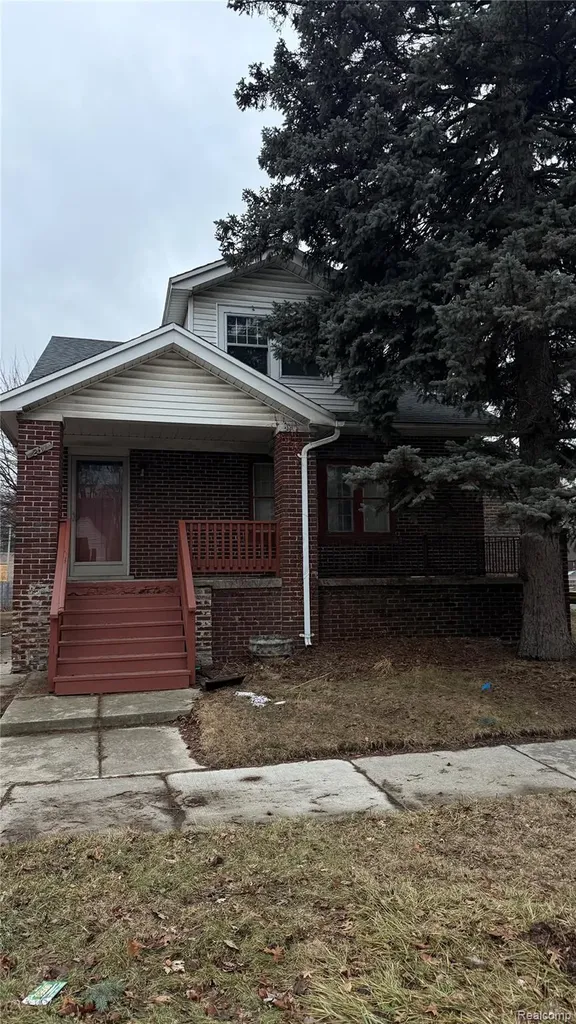 231 W Bennett Avenue Ferndale City MI 48220