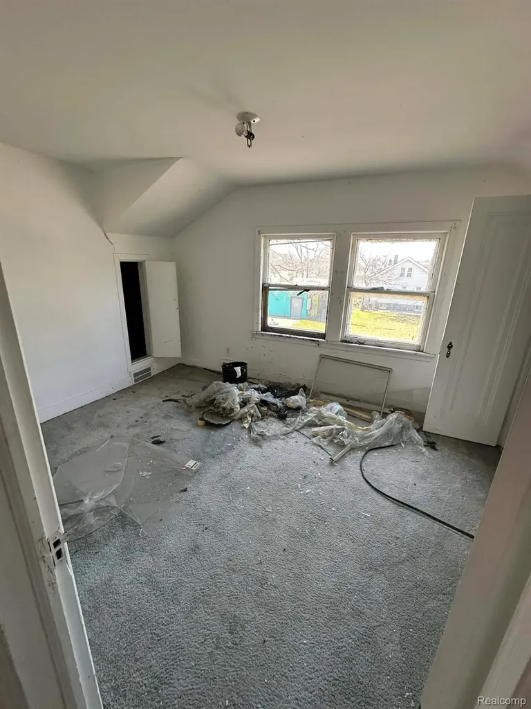 231 W Bennett Avenue Ferndale City MI 48220