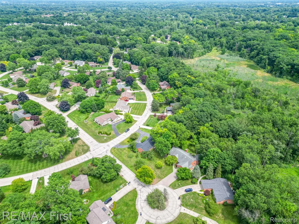 1899 Ledbury Drive Bloomfield Hills City MI 48304