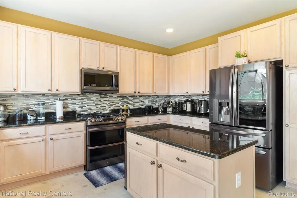 12881 Nautica Drive Van Buren Charter Township MI 48111