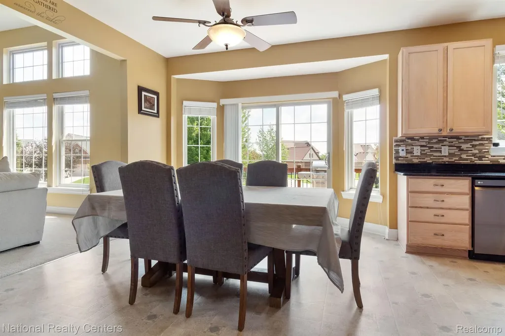 12881 Nautica Drive Van Buren Charter Township MI 48111