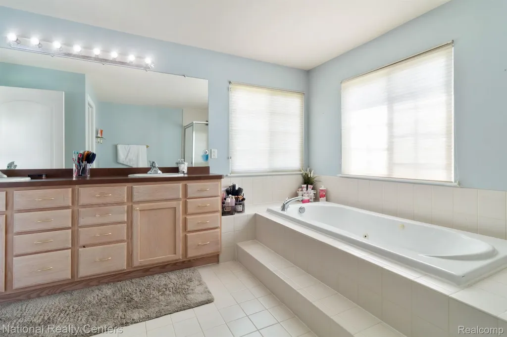 12881 Nautica Drive Van Buren Charter Township MI 48111