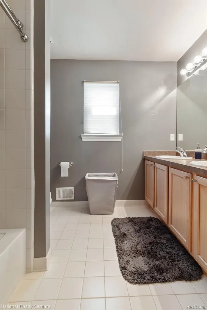 12881 Nautica Drive Van Buren Charter Township MI 48111