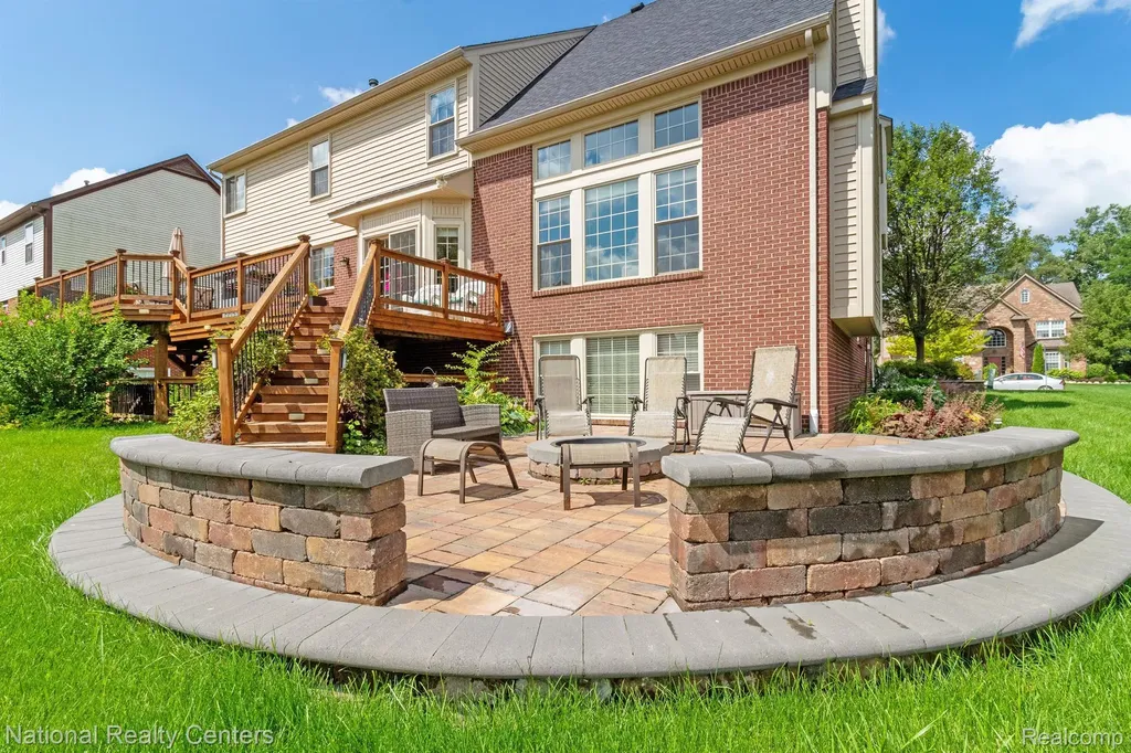 12881 Nautica Drive Van Buren Charter Township MI 48111
