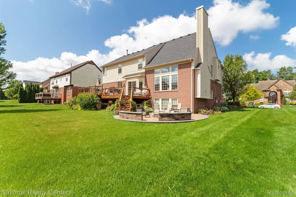 12881 Nautica Drive Van Buren Charter Township MI 48111