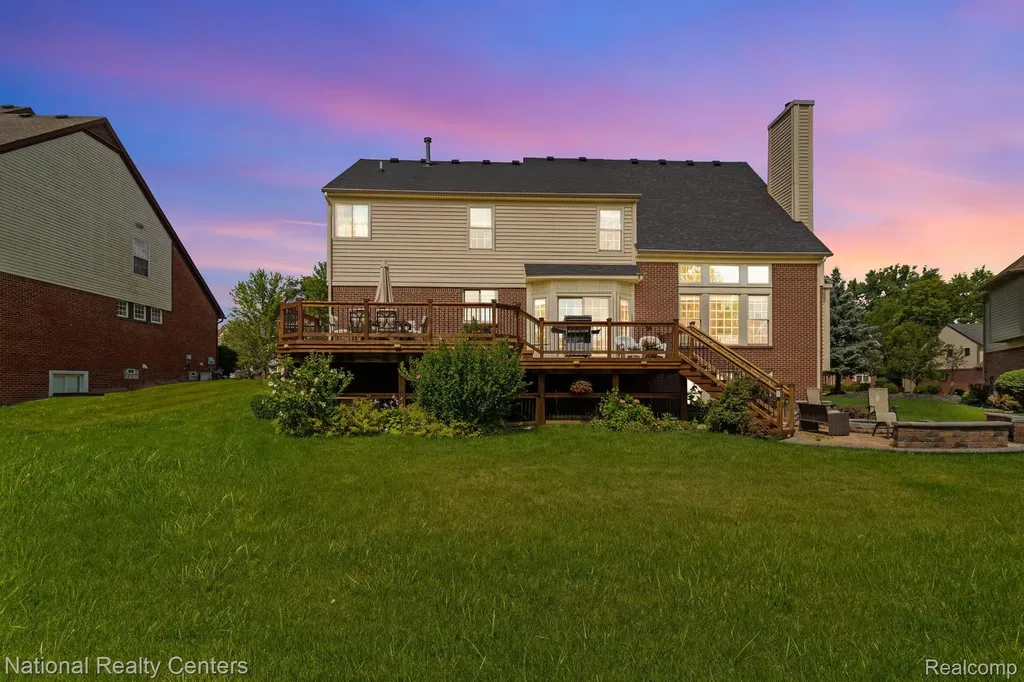 12881 Nautica Drive Van Buren Charter Township MI 48111