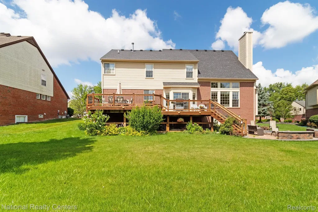 12881 Nautica Drive Van Buren Charter Township MI 48111