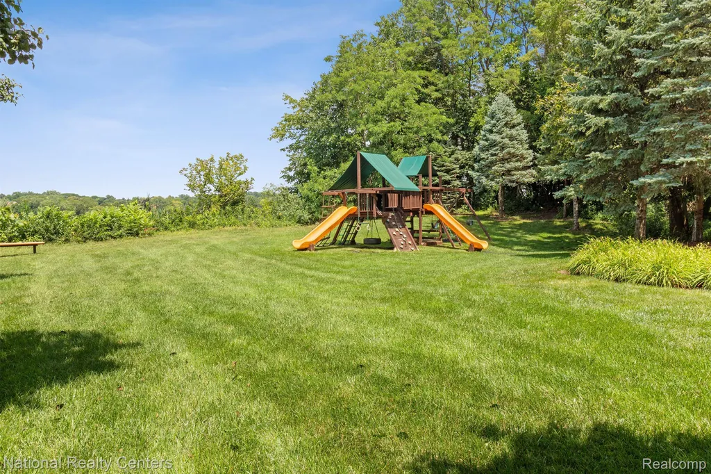 12881 Nautica Drive Van Buren Charter Township MI 48111