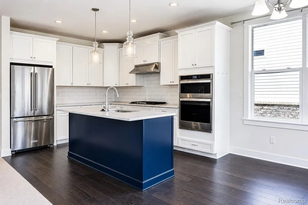 5545 Helmsdale Boulevard West Bloomfield Charter Township MI 48322