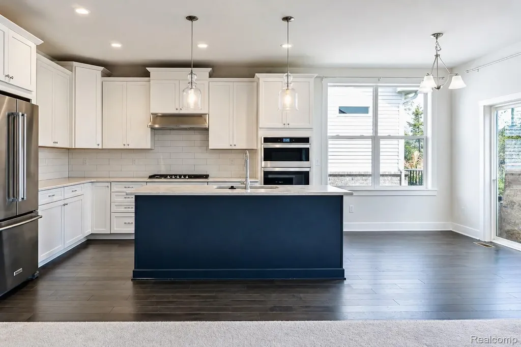 5545 Helmsdale Boulevard West Bloomfield Charter Township MI 48322