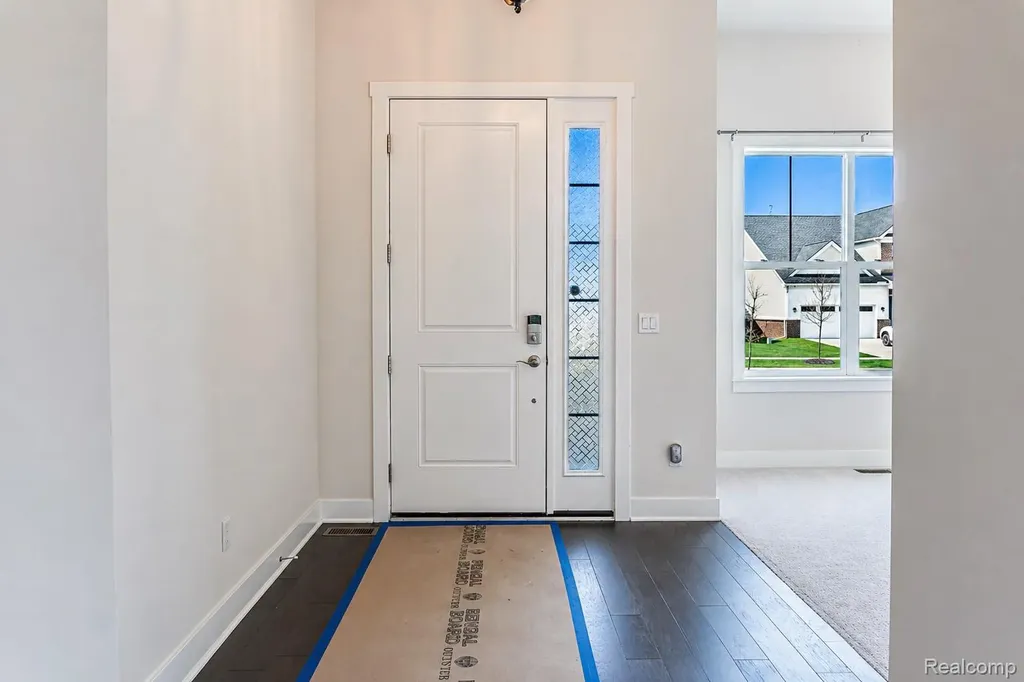5545 Helmsdale Boulevard West Bloomfield Charter Township MI 48322