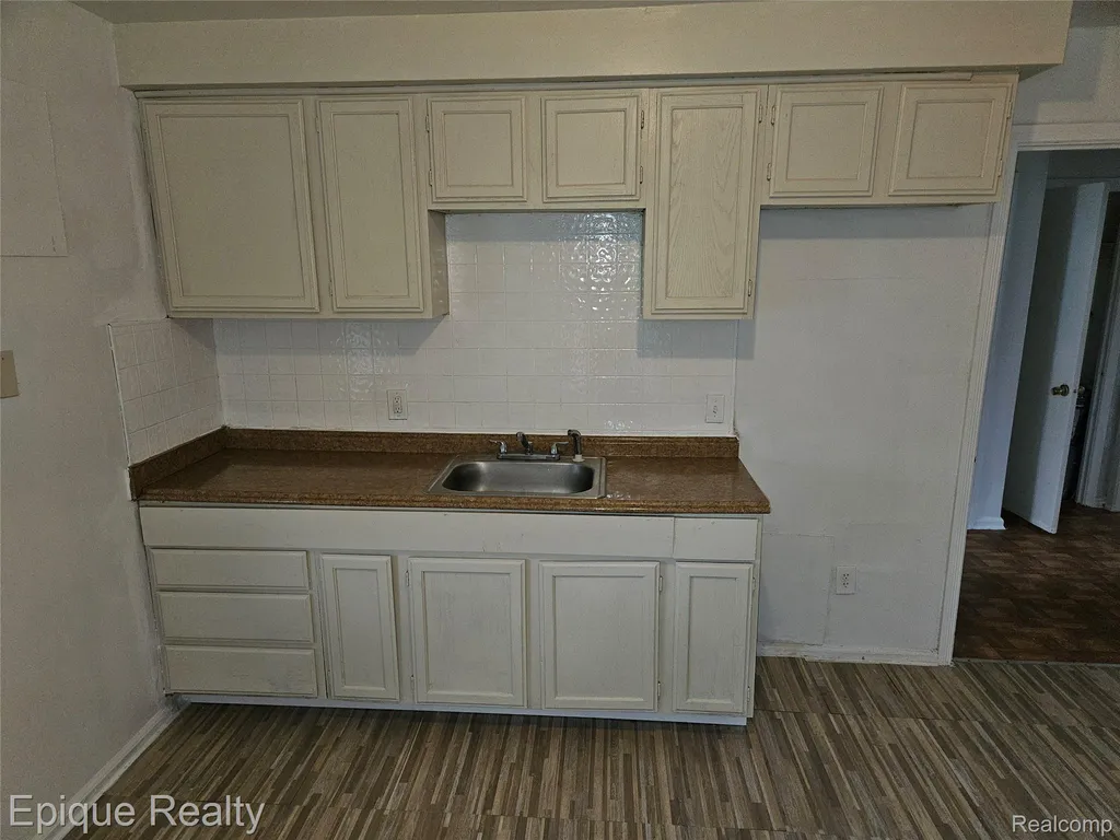 7341 Evergreen Avenue Detroit City MI 48228