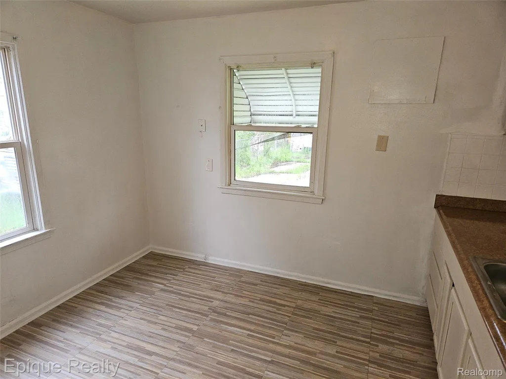7341 Evergreen Avenue Detroit City MI 48228