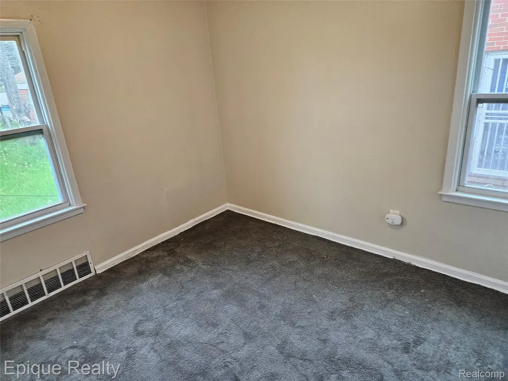7341 Evergreen Avenue Detroit City MI 48228