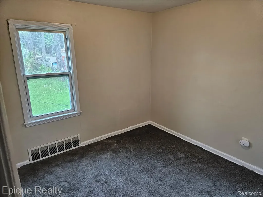 7341 Evergreen Avenue Detroit City MI 48228