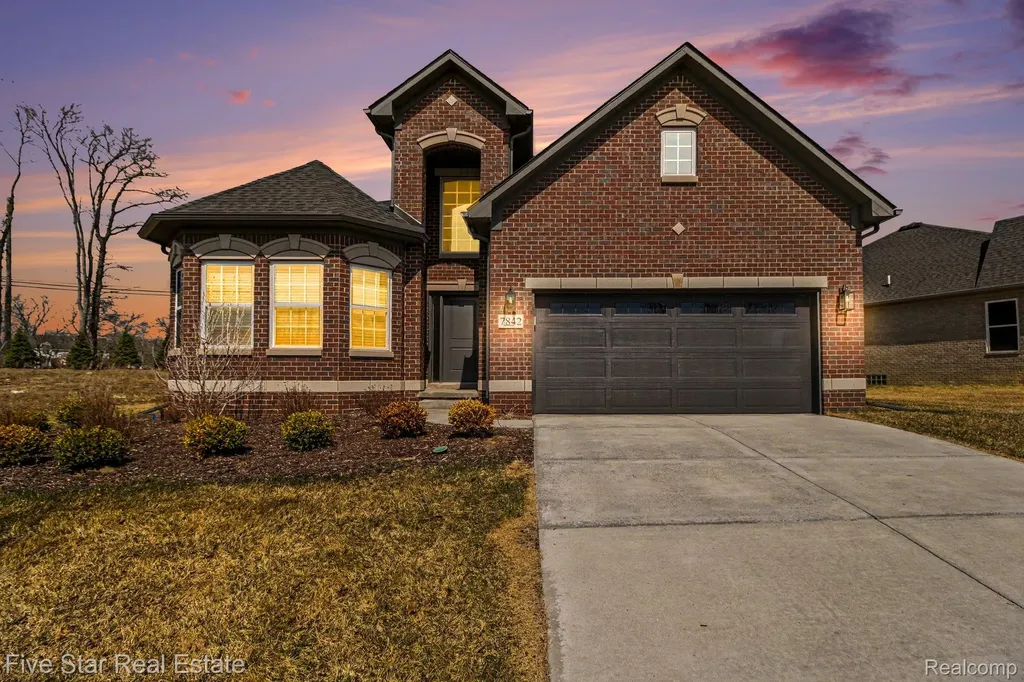 7842 Trailside Court West Bloomfield Charter Township MI 48323