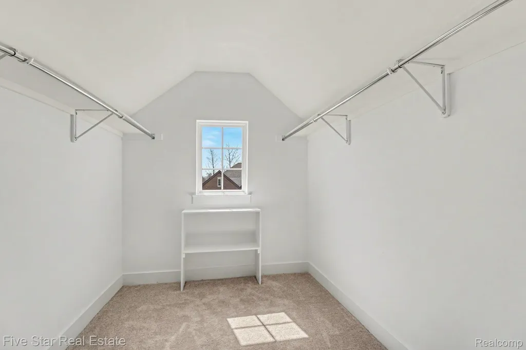 7842 Trailside Court West Bloomfield Charter Township MI 48323
