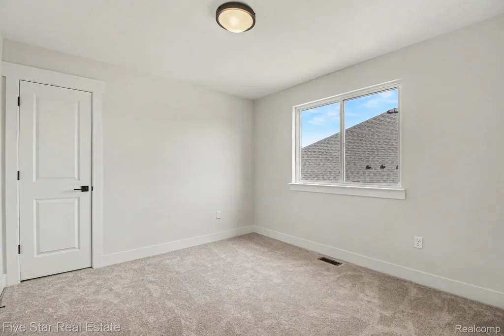 7842 Trailside Court West Bloomfield Charter Township MI 48323