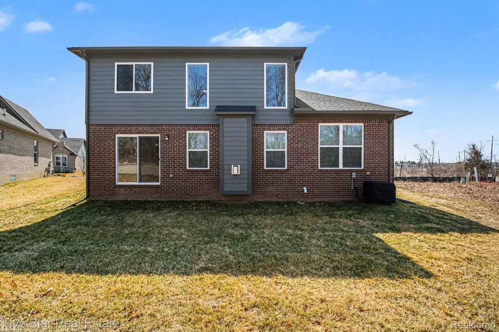 7842 Trailside Court West Bloomfield Charter Township MI 48323