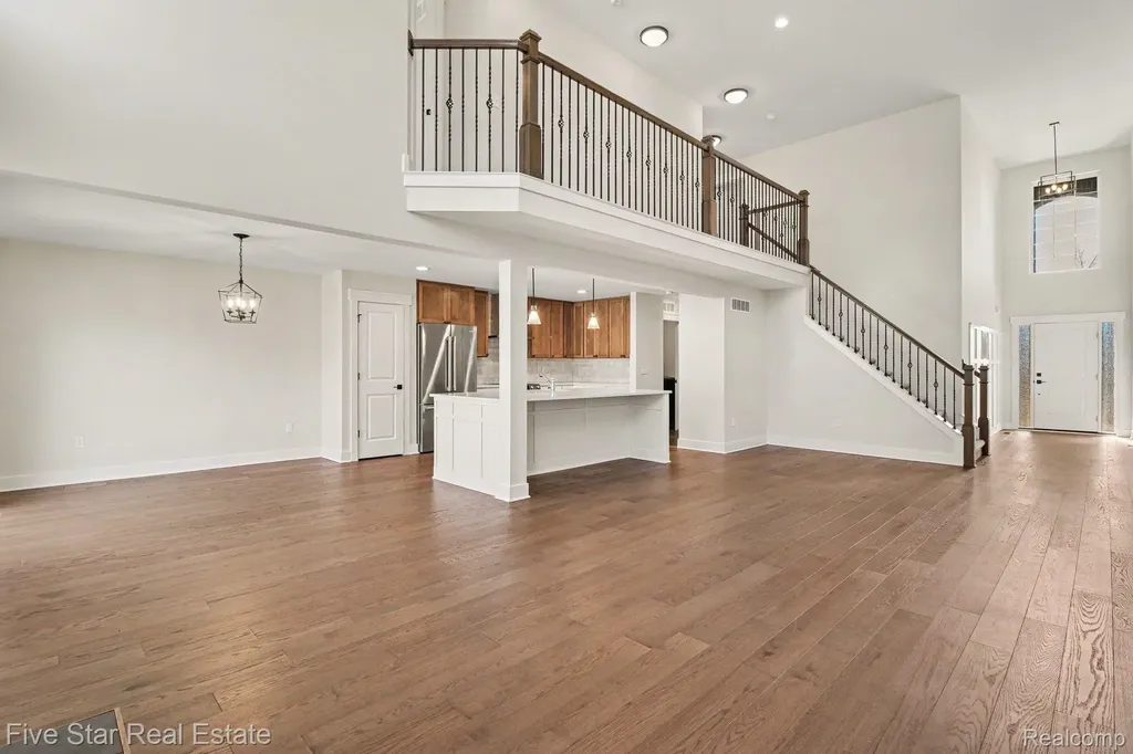 7842 Trailside Court West Bloomfield Charter Township MI 48323