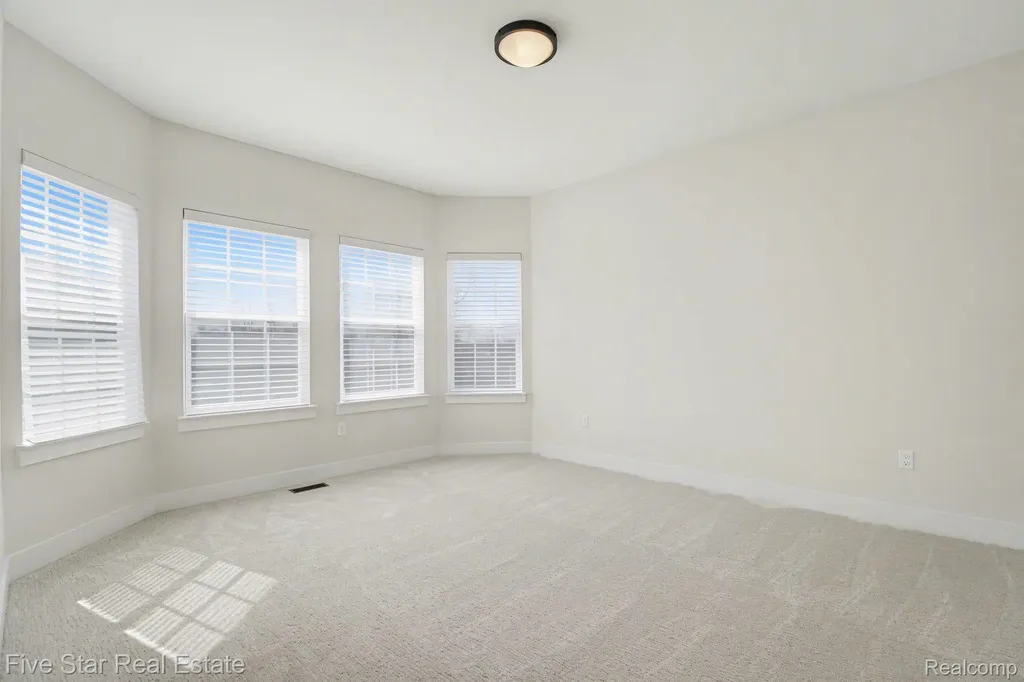 7842 Trailside Court West Bloomfield Charter Township MI 48323