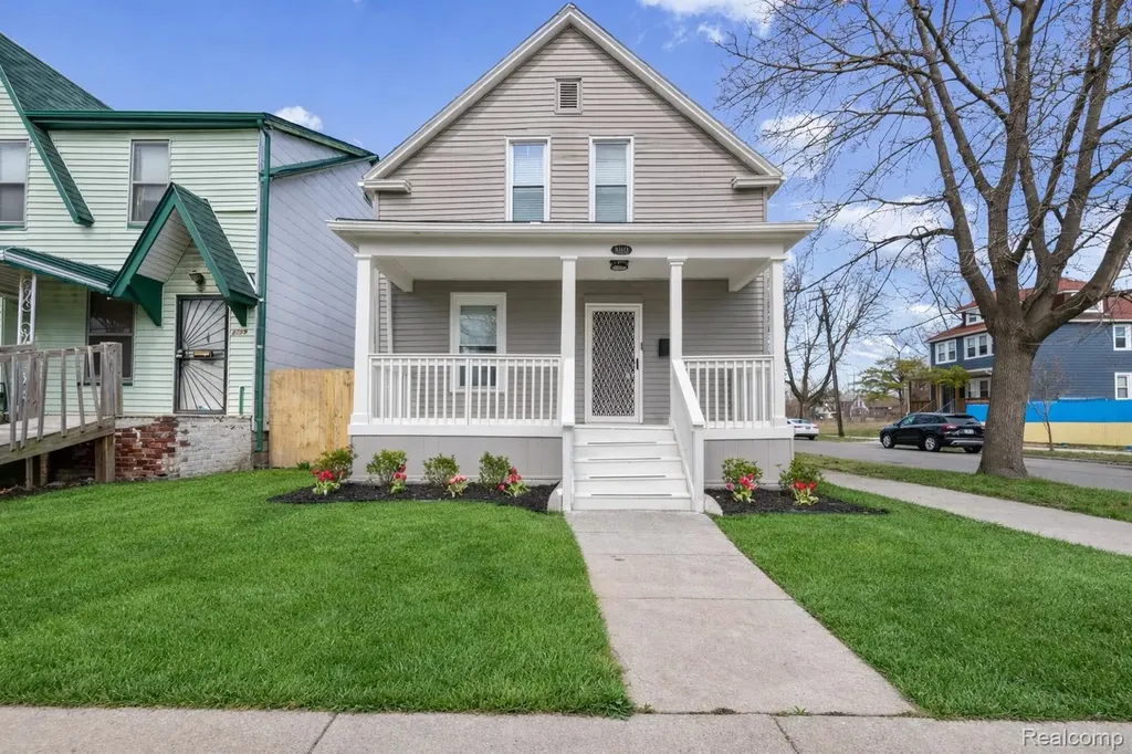 8103 E Canfield Street Detroit City MI 48214